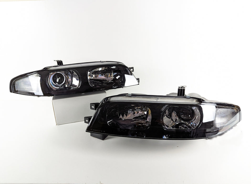 JDM Black OE Projector Headlights for Nissan Skyline R33 GTS / GTST / GTR S1